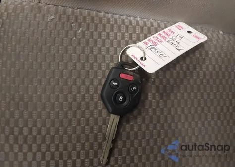 2014 Subaru Forester 2.5I Premium из США, поврежденный, VIN JF2SJAEC0EH548301